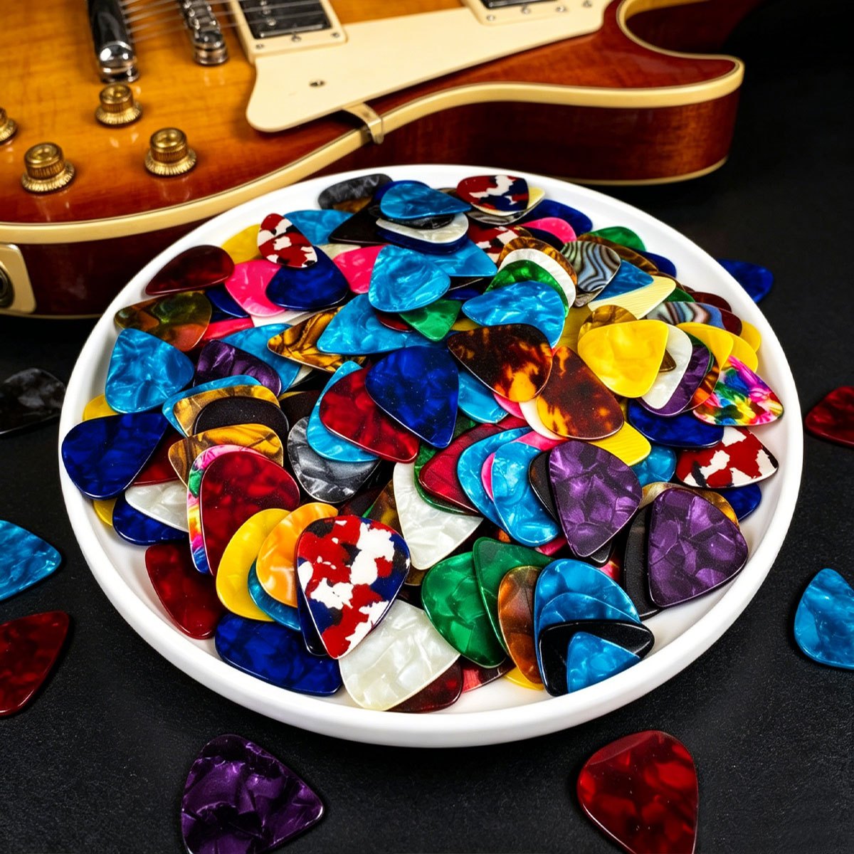 Electric Guitar Pick Pack - 81 ชิ้น ปิ๊กกีตาร์เซลลูลอยด์ขนาด 0.46 มม. ปิ๊กกีตาร์มาตรฐานหลากสี