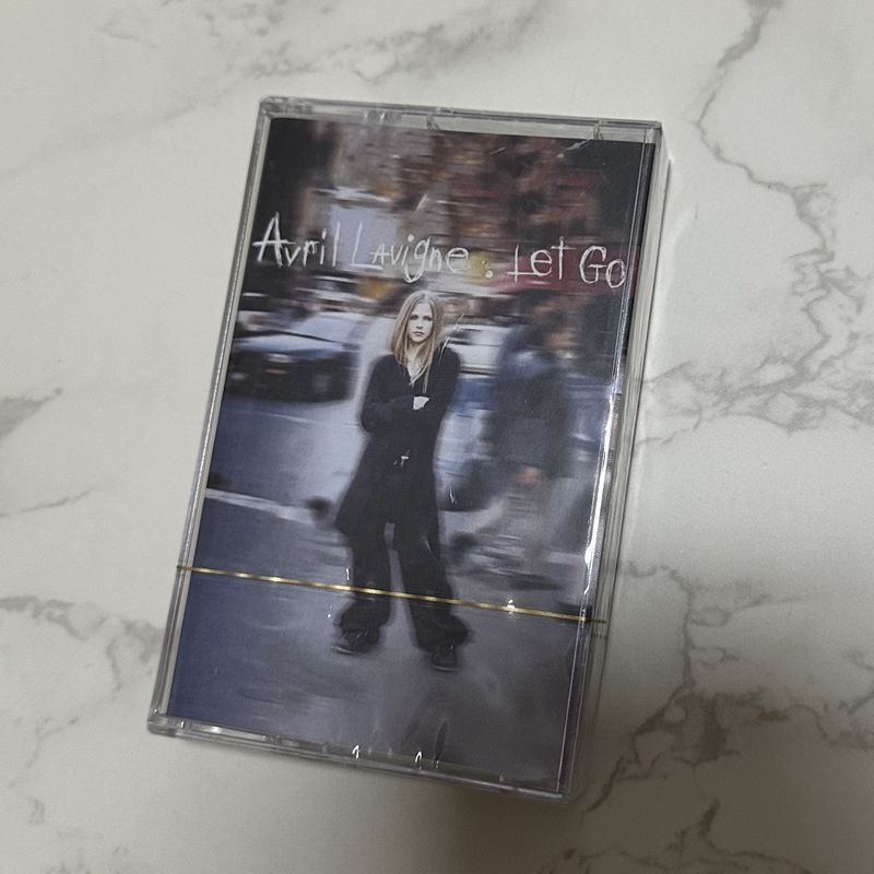 Audio Music Lollipop - เอพริล ลาวีน เล็ต โกเพลงภาษาอังกฤษ อัลบั้มเพลงแบบคาสเซ็ต ใหม่เอี่ยมยังไม่ได้เปิด